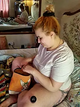 Snapshot of JosieAndYou chatting on March 21, 9:56 am JosieAndYou online show from March 21, 9:56 am