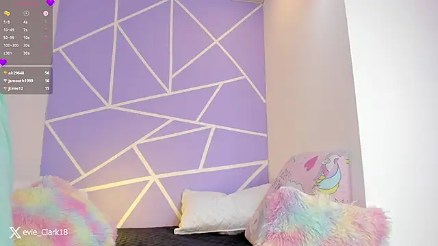 Evie Clark online show from December 9, 6:57 pm