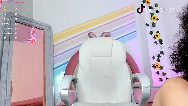 Evie Clark online show from March 4, 7:43 pm