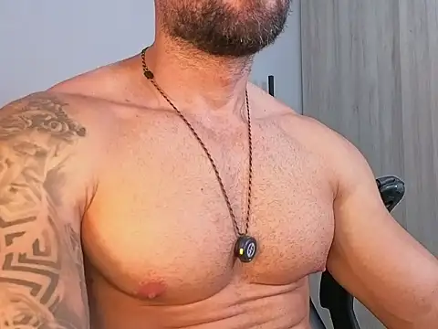 OwenMaximus814 online show from July 17, 3:50 pm