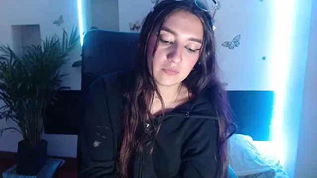 Lia-mitch online show from March 14, 11:01 am