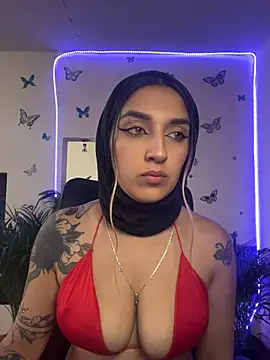 Lia-mitch online show from June 30, 7:04 pm
