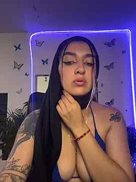 Lia-mitch online show from July 1, 6:51 pm