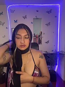 Lia-mitch online show from July 16, 6:58 pm
