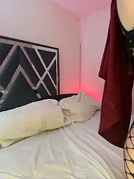 Snapshot of amaal_ chatting on February 28, 11:17 pm amaal online show from February 28, 11:17 pm