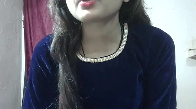 Snapshot of Aayesha chatting on December 2, 11:23 am Aayesha online show from December 2, 11:23 am
