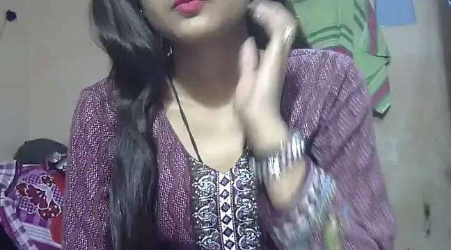 Snapshot of Aayesha chatting on January 22, 7:57 am Aayesha online show from January 22, 7:57 am