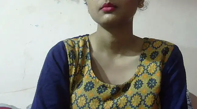 Snapshot of Aayesha chatting on February 17, 4:20 am Aayesha online show from February 17, 4:20 am