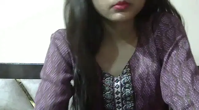 Snapshot of Aayesha chatting on February 22, 11:24 am Aayesha online show from February 22, 11:24 am