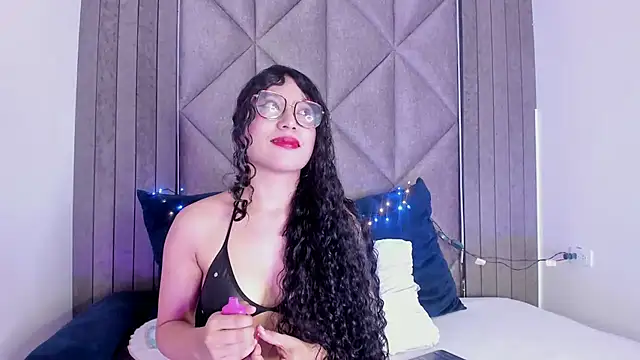 BriaConner  online show from February 10, 5:14 am