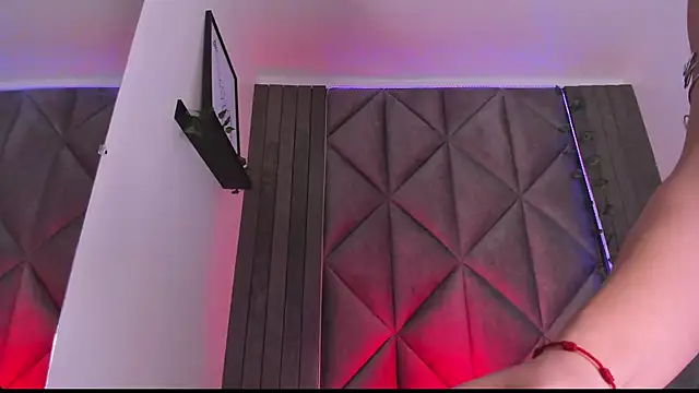 BriaConner  online show from November 22, 2:43 am