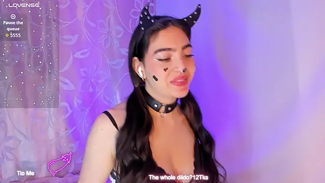 Arii vega  online show from October 31, 12:39 pm