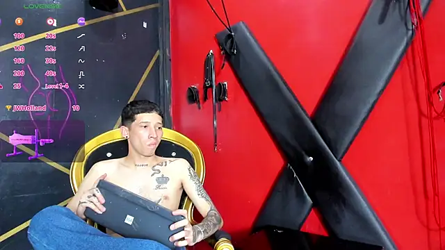 alexa n alex online show from December 13, 12:09 am