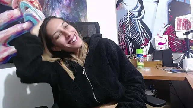 Snapshot of FULL_TENTATION_ chatting on October 19, 6:14 am FULL TENTATION online show from October 19, 6:14 am