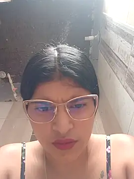 naughty-girl01 online show from January 28, 1:05 pm