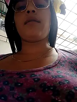 naughty-girl01 online show from February 14, 1:29 pm