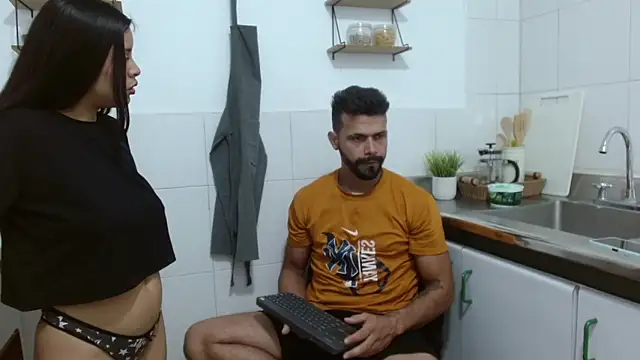 Snapshot of max_ashley_mds chatting on November 22, 1:43 pm max ashley mds online show from November 22, 1:43 pm