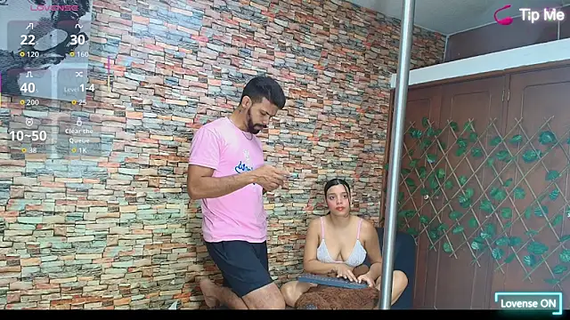 Snapshot of max_ashley_mds chatting on December 2, 1:28 pm max ashley mds online show from December 2, 1:28 pm