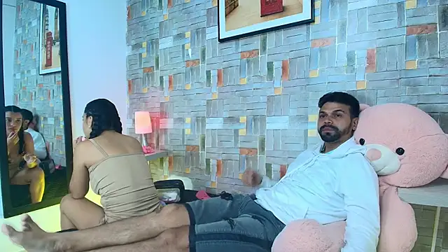 Snapshot of max_ashley_mds chatting on December 5, 1:20 pm max ashley mds online show from December 5, 1:20 pm