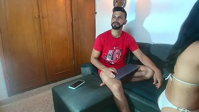 Snapshot of max_ashley_mds chatting on December 18, 1:28 pm max ashley mds online show from December 18, 1:28 pm