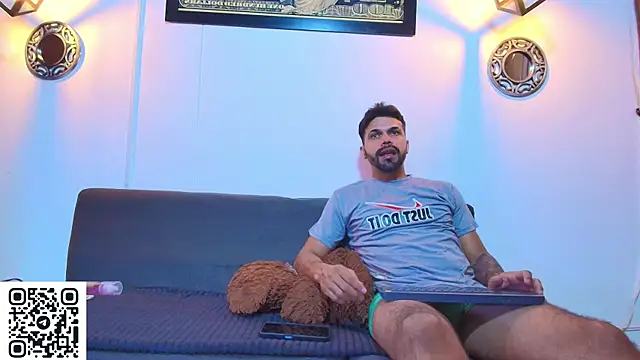 max ashley mds online show from June 18, 1:37 pm