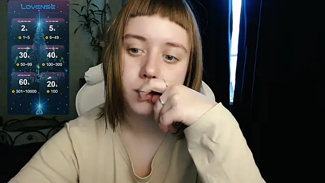 June shy0 online show from December 8, 11:03 am