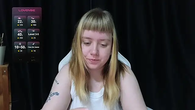 June shy0 online show from December 17, 6:52 am