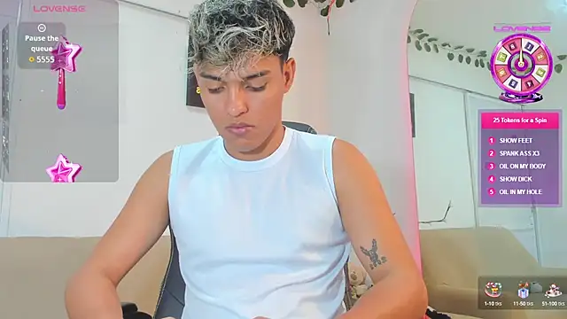 ryan carter08 online show from October 10, 1:26 am