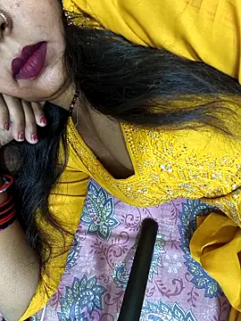 Snapshot of Sharmila-Singh chatting on April 9, 6:30 am Sharmila-Singh online show from April 9, 6:30 am