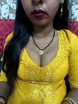 Snapshot of Sharmila-Singh chatting on April 12, 6:13 pm Sharmila-Singh online show from April 12, 6:13 pm