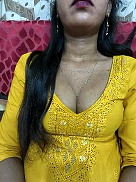 Snapshot of Sharmila-Singh chatting on April 16, 8:20 pm Sharmila-Singh online show from April 16, 8:20 pm