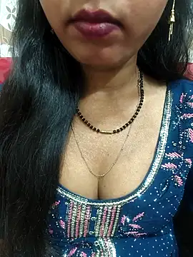 Snapshot of Sharmila-Singh chatting on April 17, 9:45 am Sharmila-Singh online show from April 17, 9:45 am