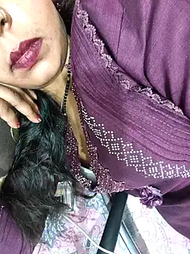 Snapshot of Sharmila-Singh chatting on May 7, 7:52 pm Sharmila-Singh online show from May 7, 7:52 pm