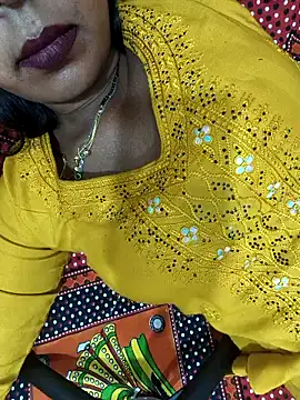 Snapshot of Sharmila-Singh chatting on May 26, 7:32 pm Sharmila-Singh online show from May 26, 7:32 pm