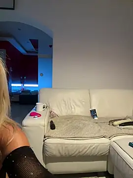 sissytrainz online show from June 7, 3:10 am