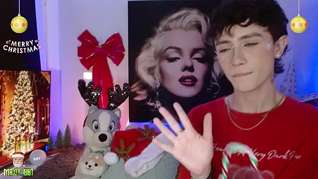 maxiy 001 online show from December 3, 8:38 am