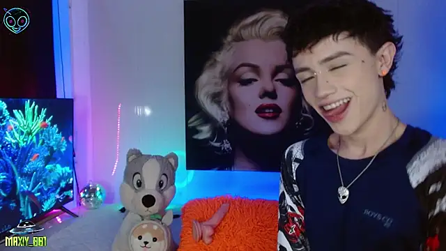 maxiy 001 online show from February 23, 3:51 pm