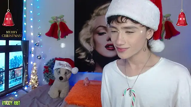 maxiy 001 online show from December 4, 5:39 am