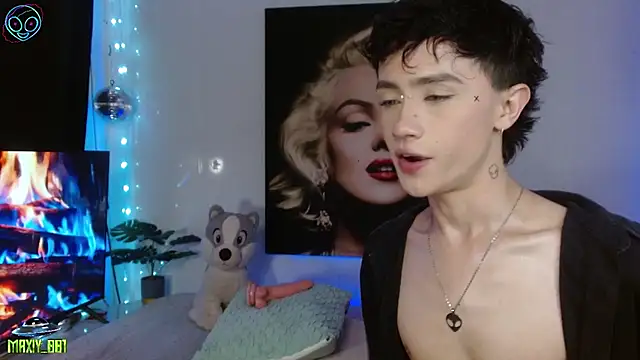 maxiy 001 online show from January 10, 6:37 am