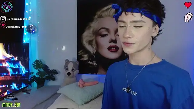 Snapshot of maxiy_001 chatting on March 8, 7:39 pm maxiy 001 online show from March 8, 7:39 pm