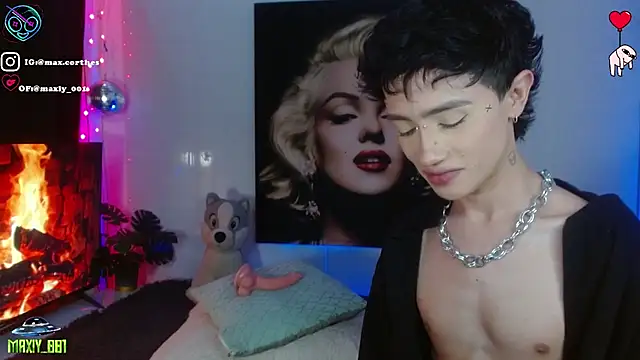 Snapshot of maxiy_001 chatting on March 20, 11:20 pm maxiy 001 online show from March 20, 11:20 pm