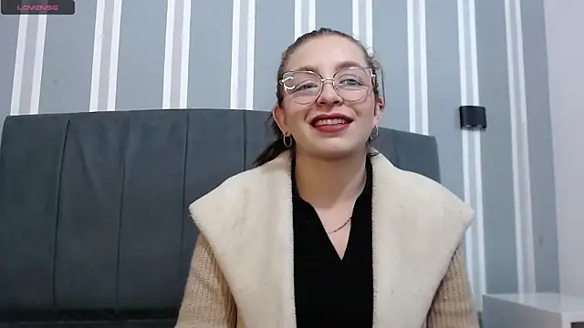  isaabellaa online show from January 3, 11:14 am