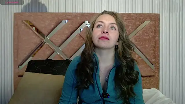  isaabellaa online show from May 9, 3:06 pm