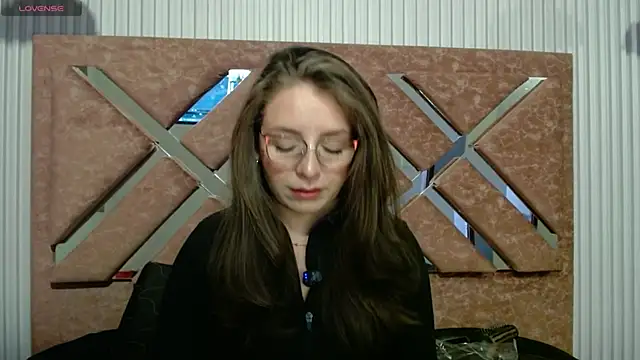 isaabellaa online show from June 19, 12:20 pm