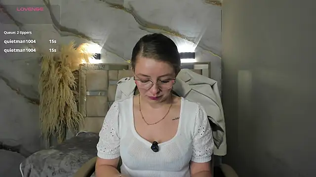  isaabellaa online show from July 6, 3:03 pm