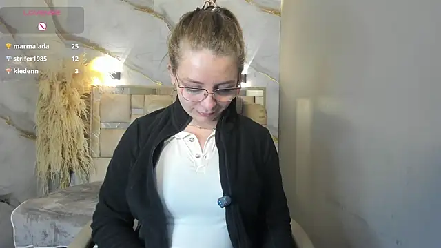  isaabellaa online show from July 8, 12:42 pm
