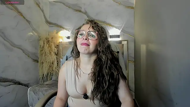  isaabellaa online show from July 11, 12:30 pm
