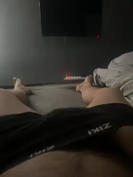 kleinerdixk online show from February 11, 10:04 am