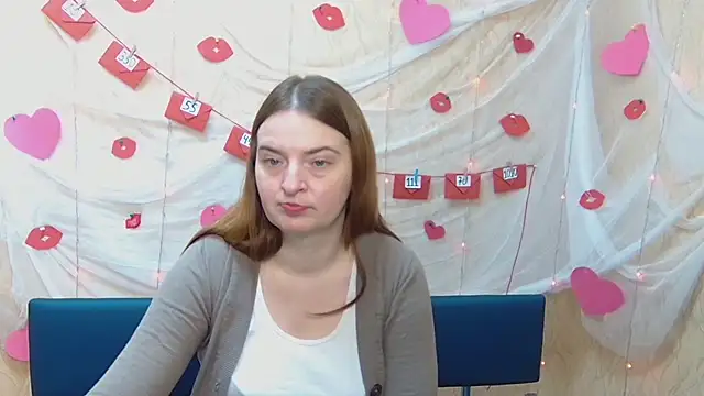 Snapshot of FreyaDak chatting on February 16, 9:15 am FreyaDak online show from February 16, 9:15 am