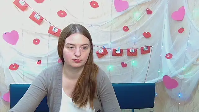 Snapshot of FreyaDak chatting on February 16, 3:27 pm FreyaDak online show from February 16, 3:27 pm